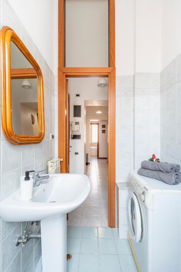Ferienwohnung Hostly - Domus Happya - Dream In The Appia Antica Park Rom Exterior foto